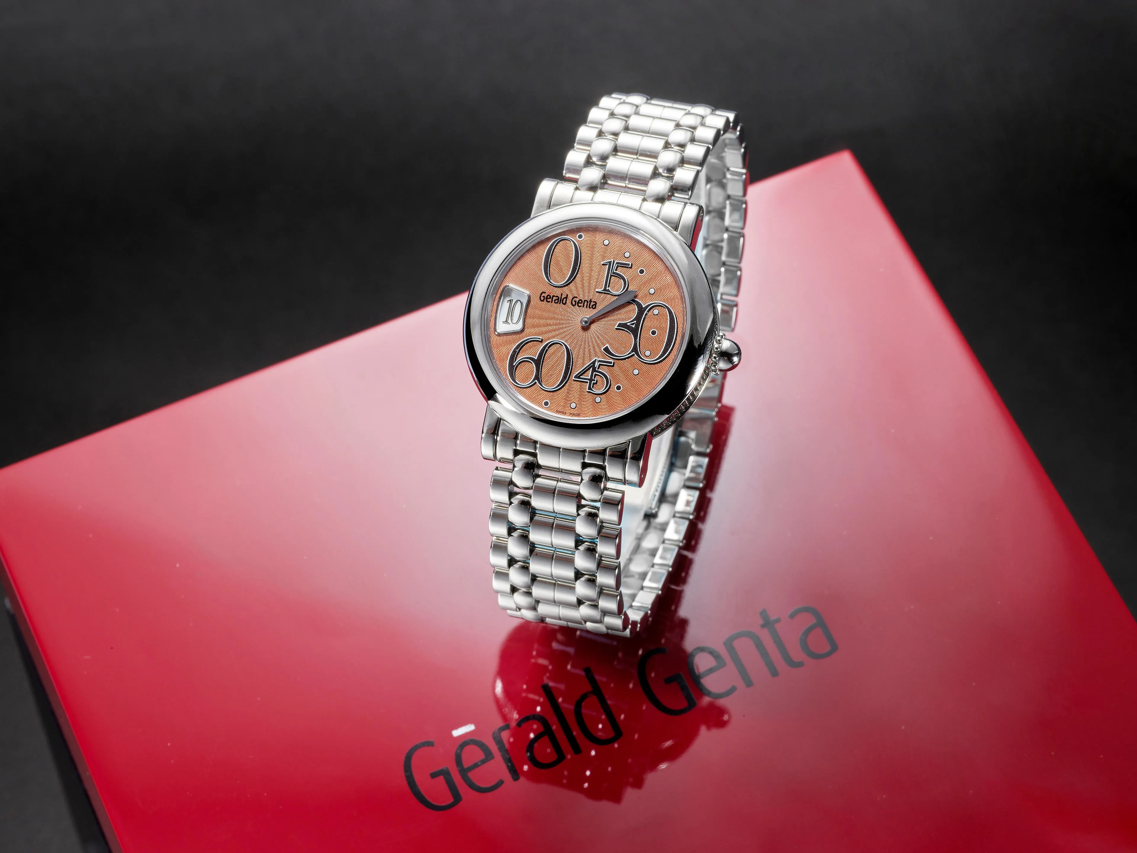 Gérald Genta Retro 38mm Stainless steel Salmon 3