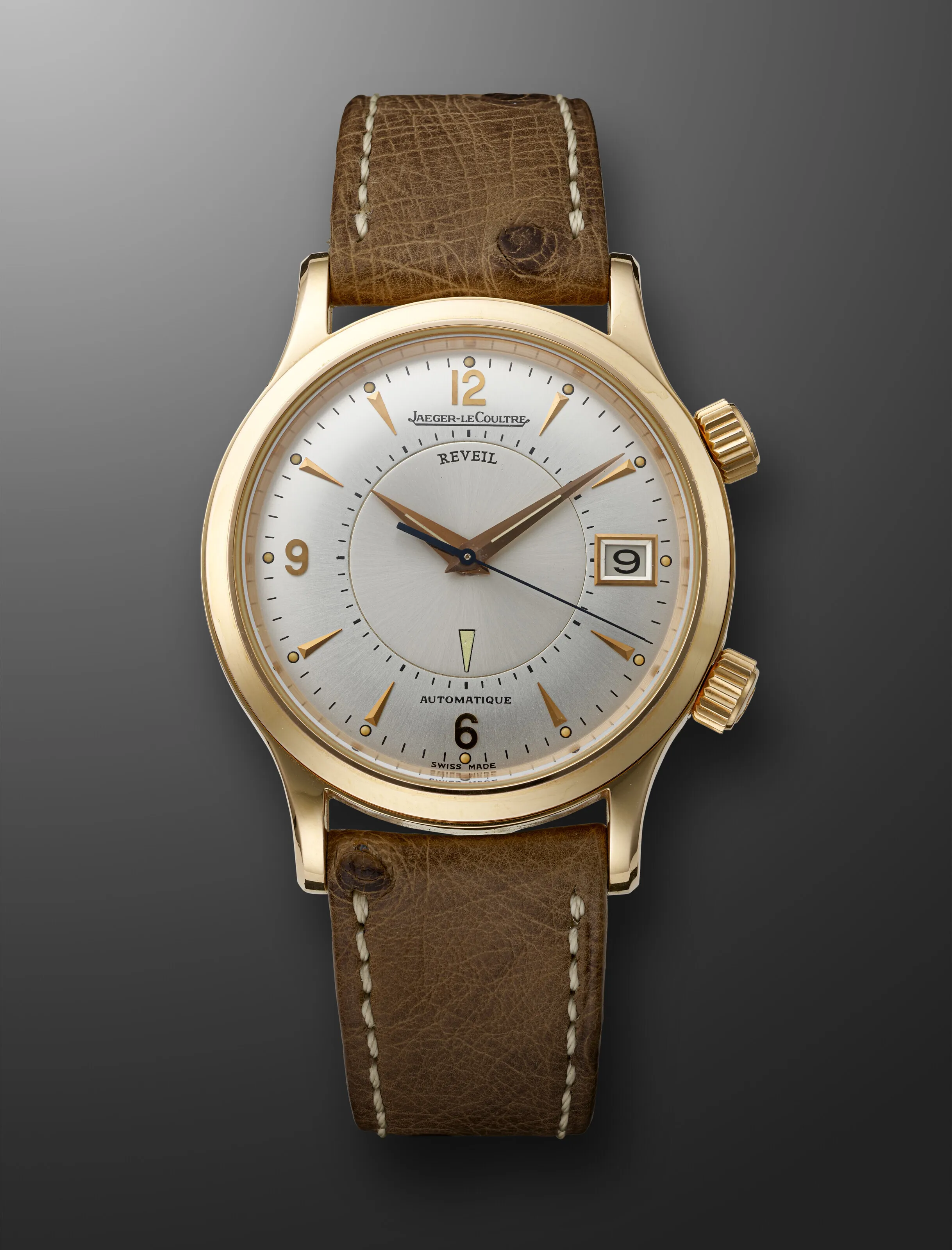 Jaeger-LeCoultre Memovox 39mm Yellow gold Silver