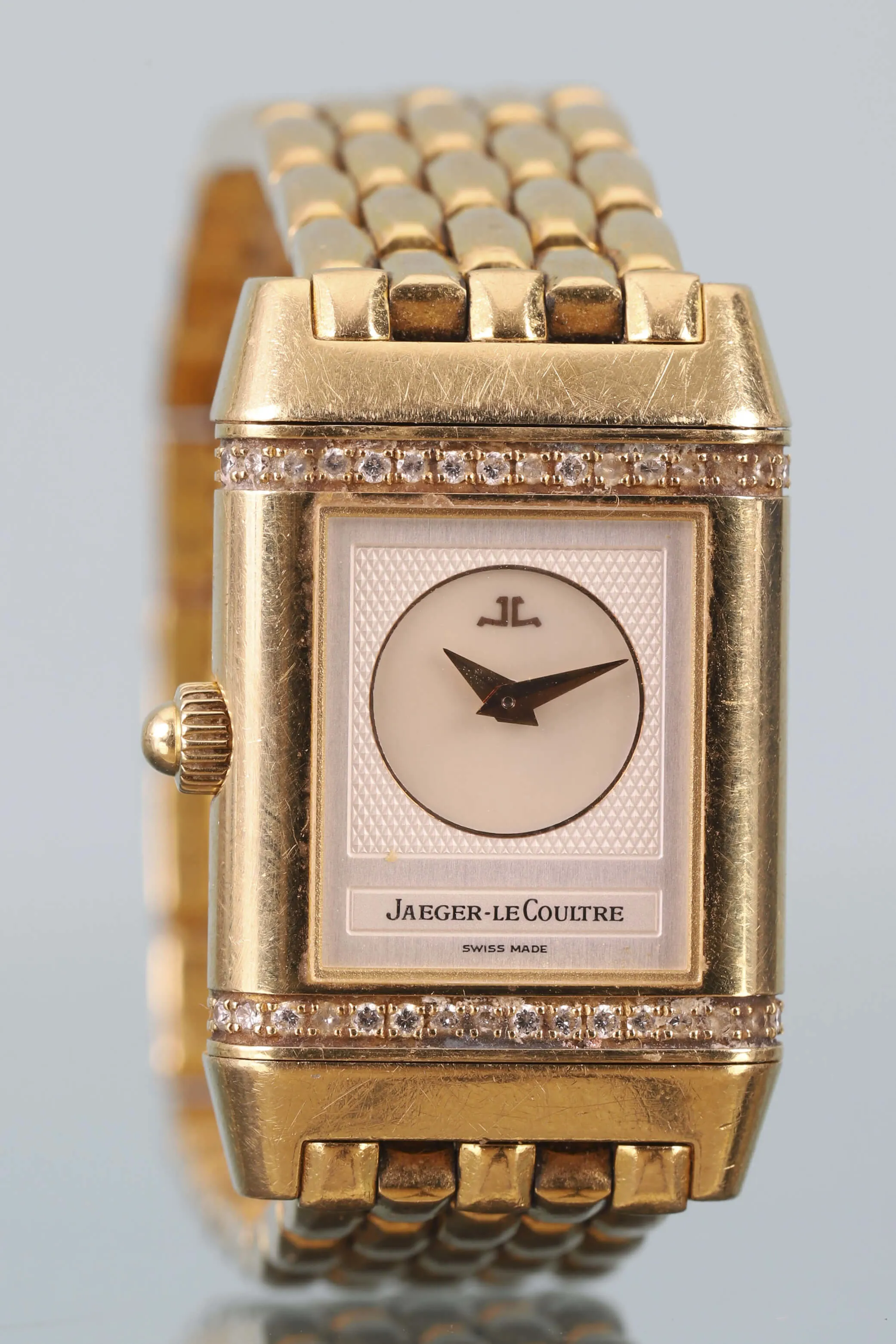 Jaeger-LeCoultre Reverso 266.1.44 33mm Yellow gold Silver