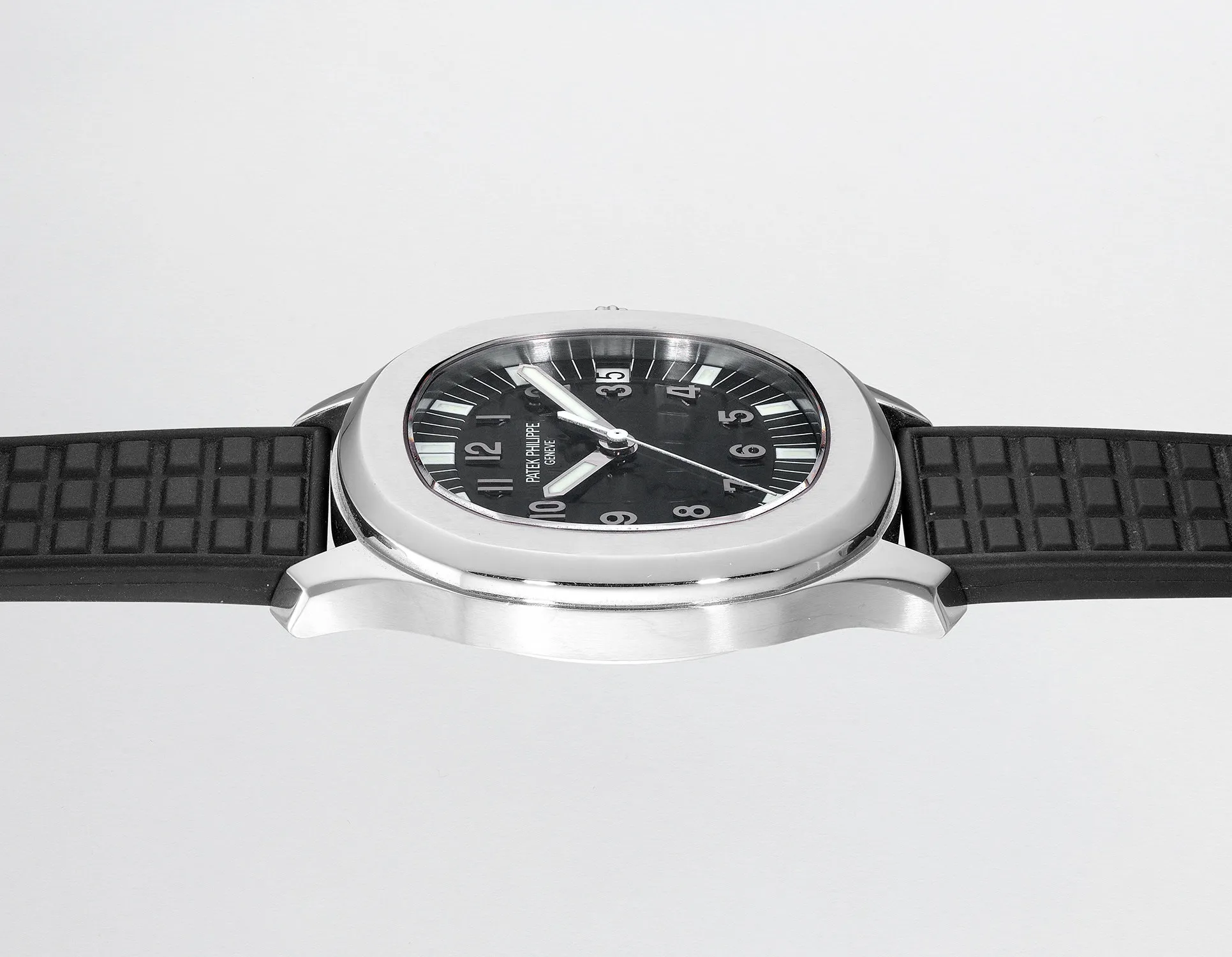 Patek Philippe Aquanaut 5065A 37mm Stainless steel Black 4