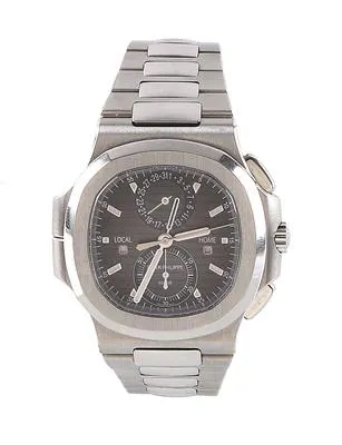 Patek Philippe Nautilus 5990/1A-001 40mm Stainless steel Gray