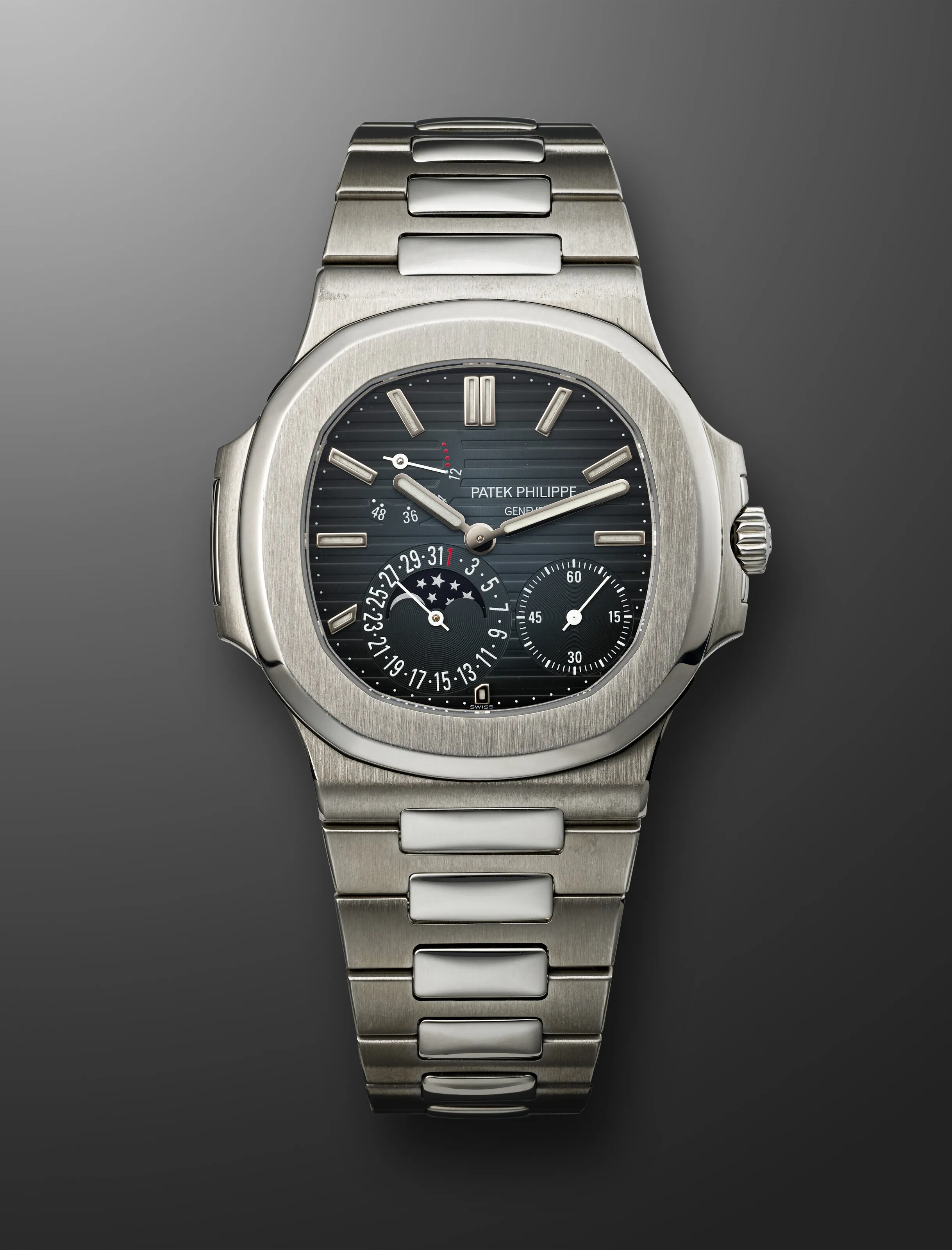 Patek Philippe Nautilus 5712/1A 40mm Stainless steel Blue