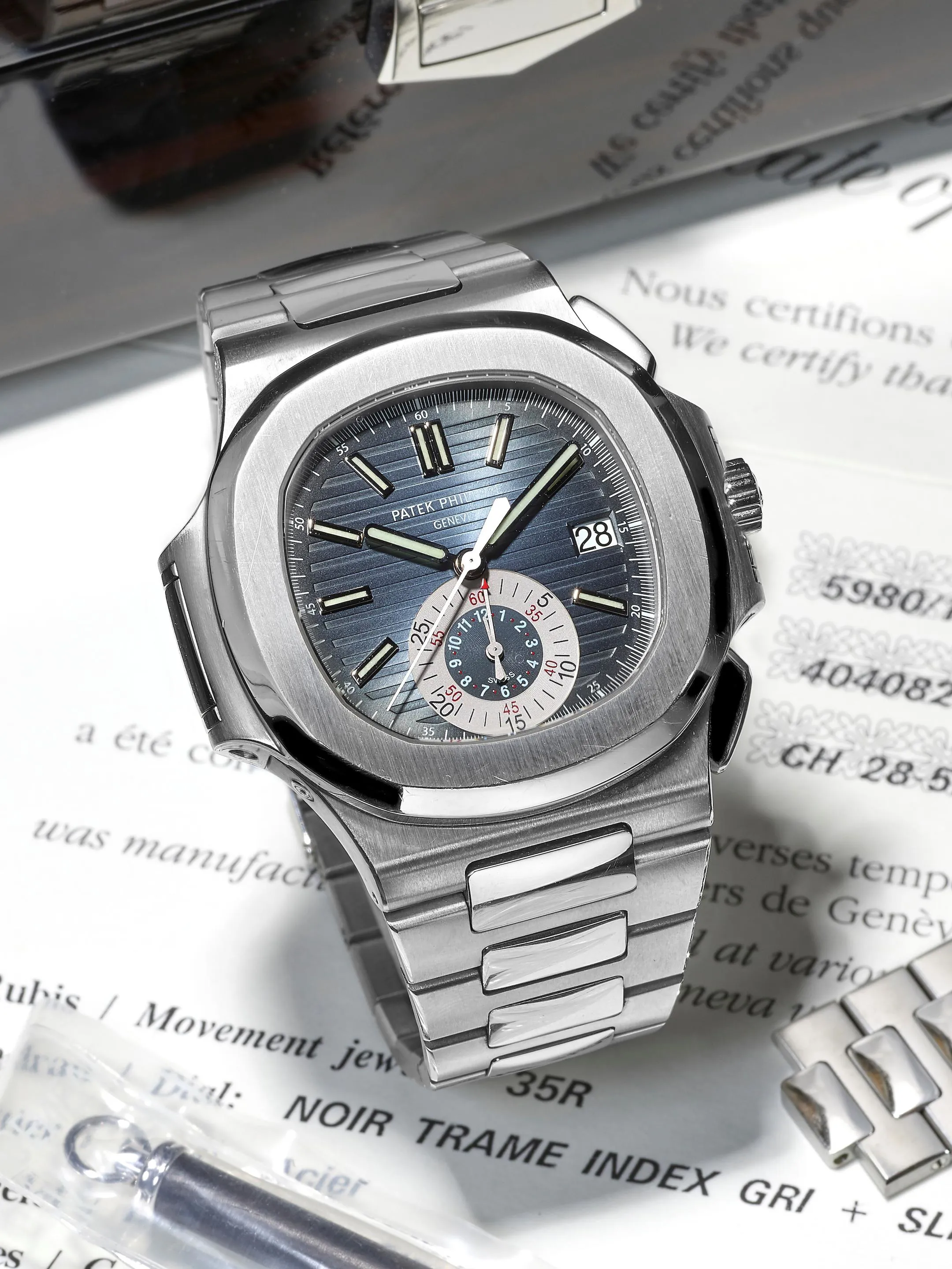 Patek Philippe Nautilus 5980/1A-001 43.5mm Stainless steel Blue