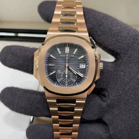 Patek Philippe Nautilus 5980/1R-001 40.5mm Rose gold Black