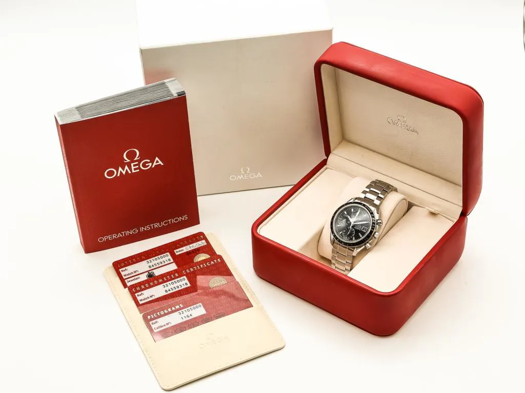 Omega Speedmaster Date 32105000 39mm Stainless steel Black 2