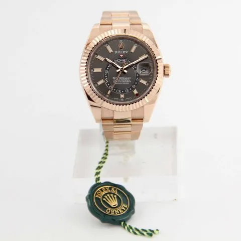 Rolex Sky-Dweller 326935 42mm Rose gold Gray