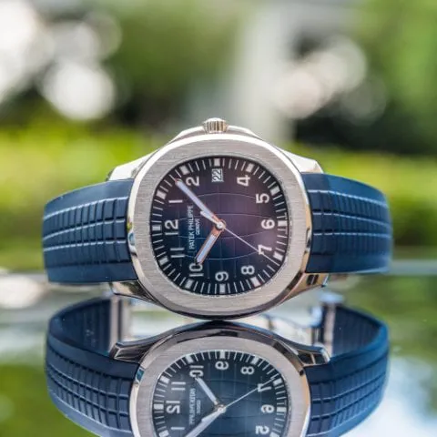 Patek Philippe Aquanaut 5168G-001 42mm White gold Blue