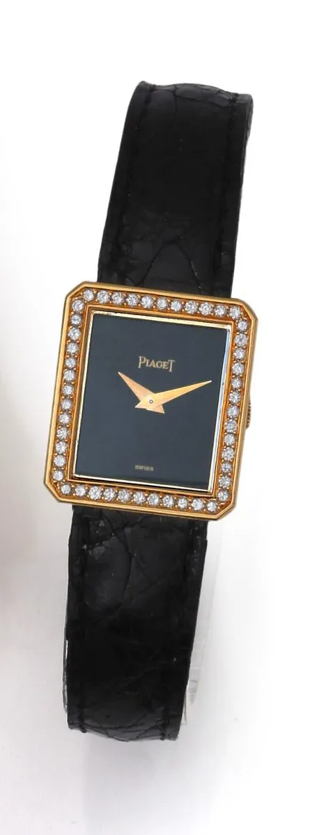 Piaget Protocole 41545 20mm Yellow gold Black