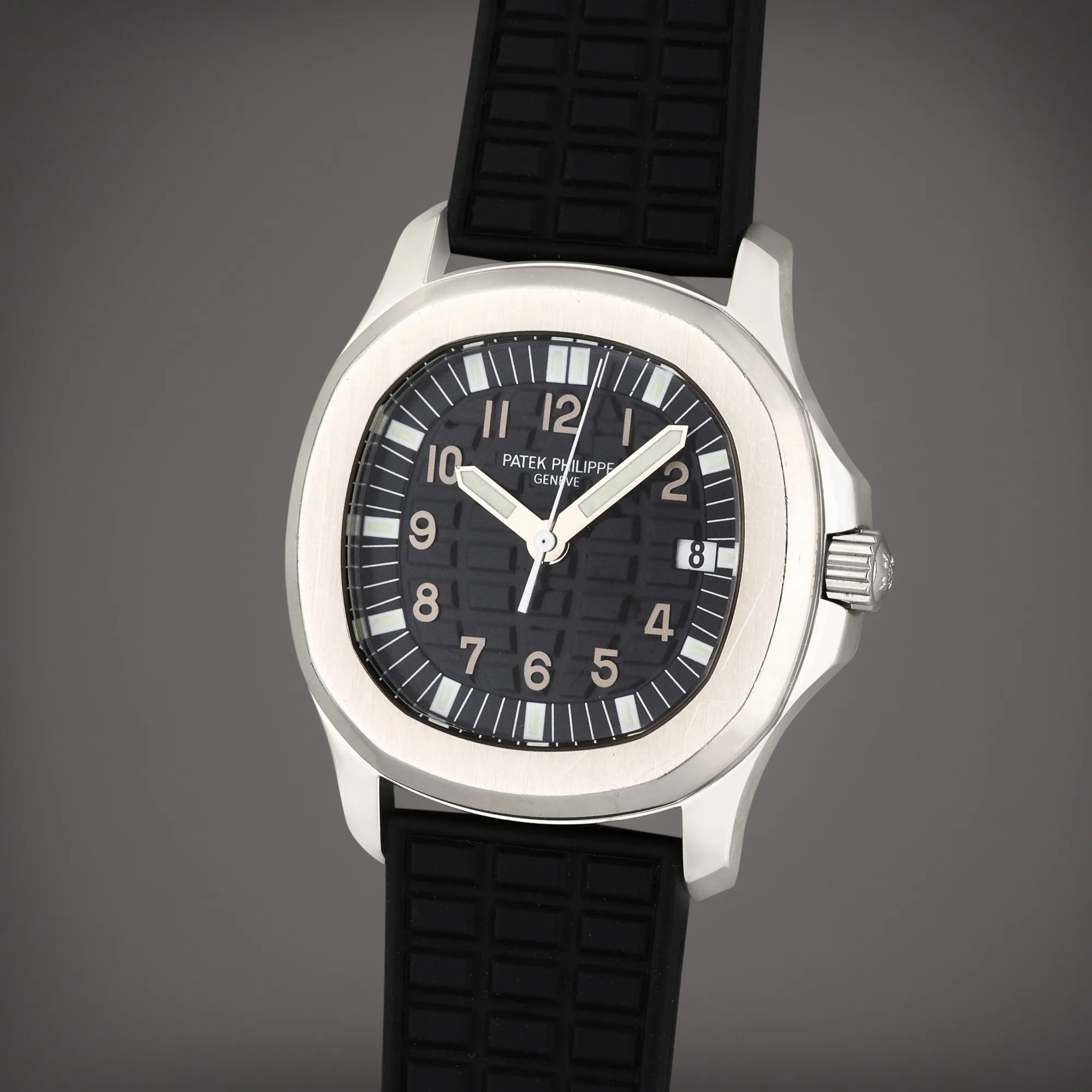 Patek Philippe Aquanaut 5064A 36mm Stainless steel Black