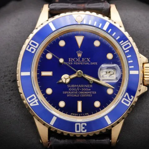 Rolex Submariner 16808 40mm Yellow gold Blue