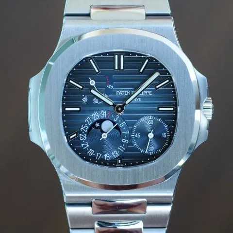 Patek Philippe Nautilus Moonphase 5712/1A-001 40mm Stainless steel Blue