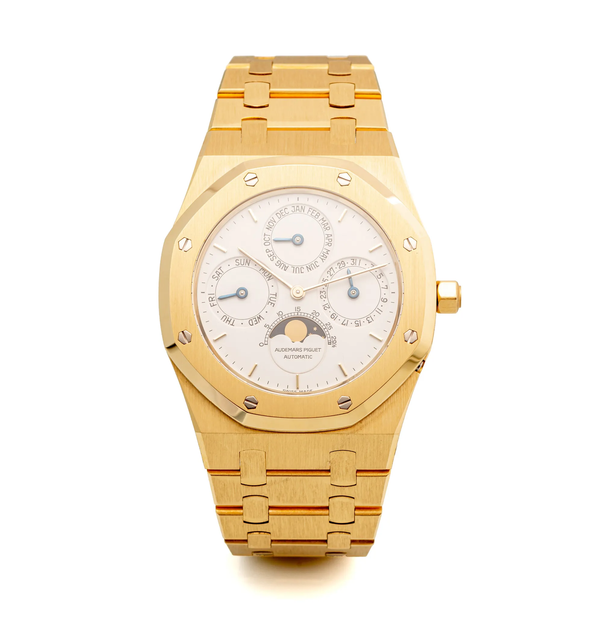 Audemars Piguet Royal Oak 25686BA.OO.0944BA.03 39mm Yellow gold White