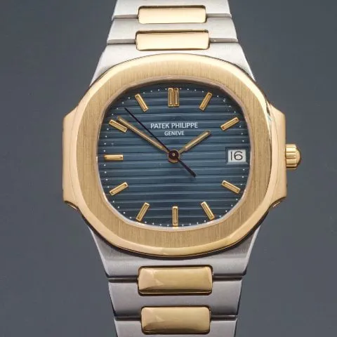 Patek Philippe Nautilus 3900/1 33mm Yellow gold Blue