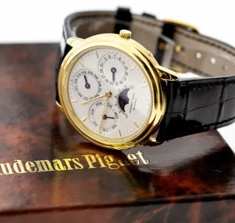 Audemars Piguet Quantiême Perpetual 25657 36mm Yellow gold White