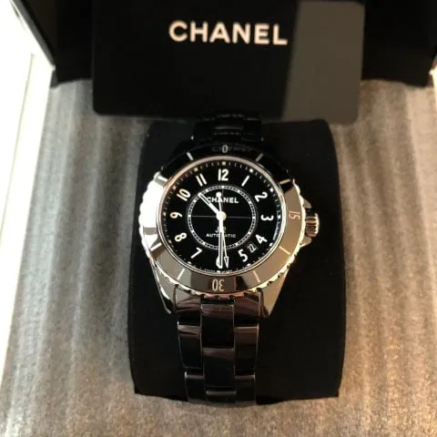 Chanel J12 H5697 38mm Black ceramic Black