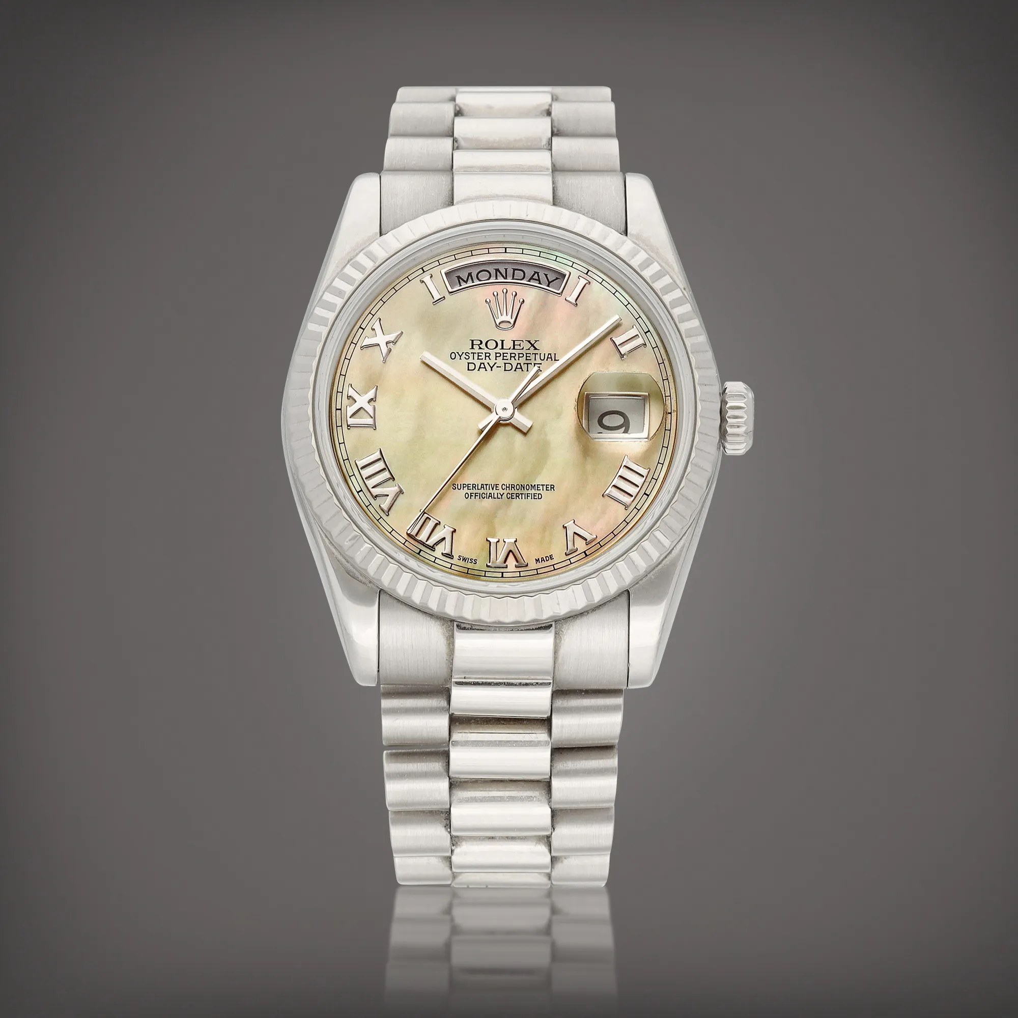 Rolex Day-Date 36 118239 36mm White gold Mother-of-pearl