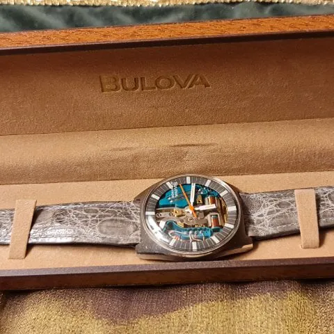 Bulova Accutron 214 34mm Stainless steel Transparent