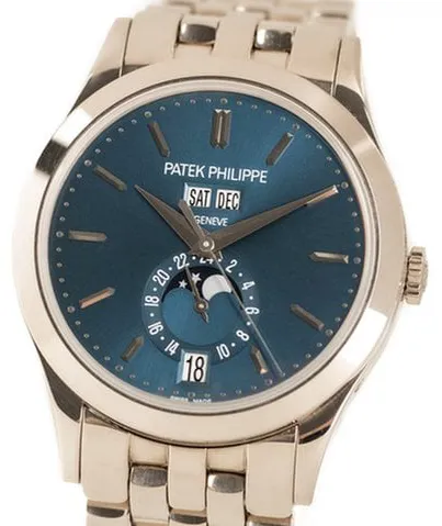 Patek Philippe Annual Calendar 5396/1G-001 38.5mm White gold Blue