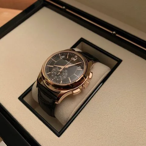 Patek Philippe Annual Calendar Chronograph 5905R-001 42mm Rose gold Brown