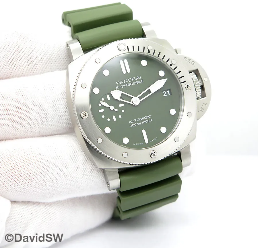 Panerai Submersible PAM 1055 42mm Stainless steel Green