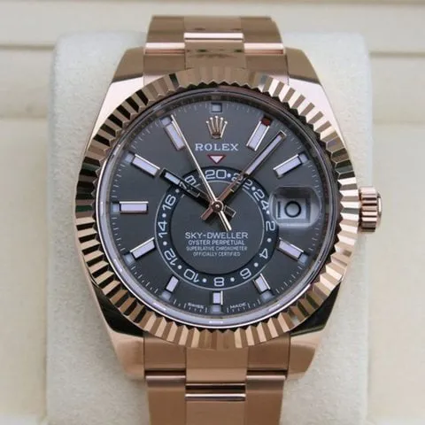 Rolex Sky-Dweller 326935 42mm Rose gold Gray