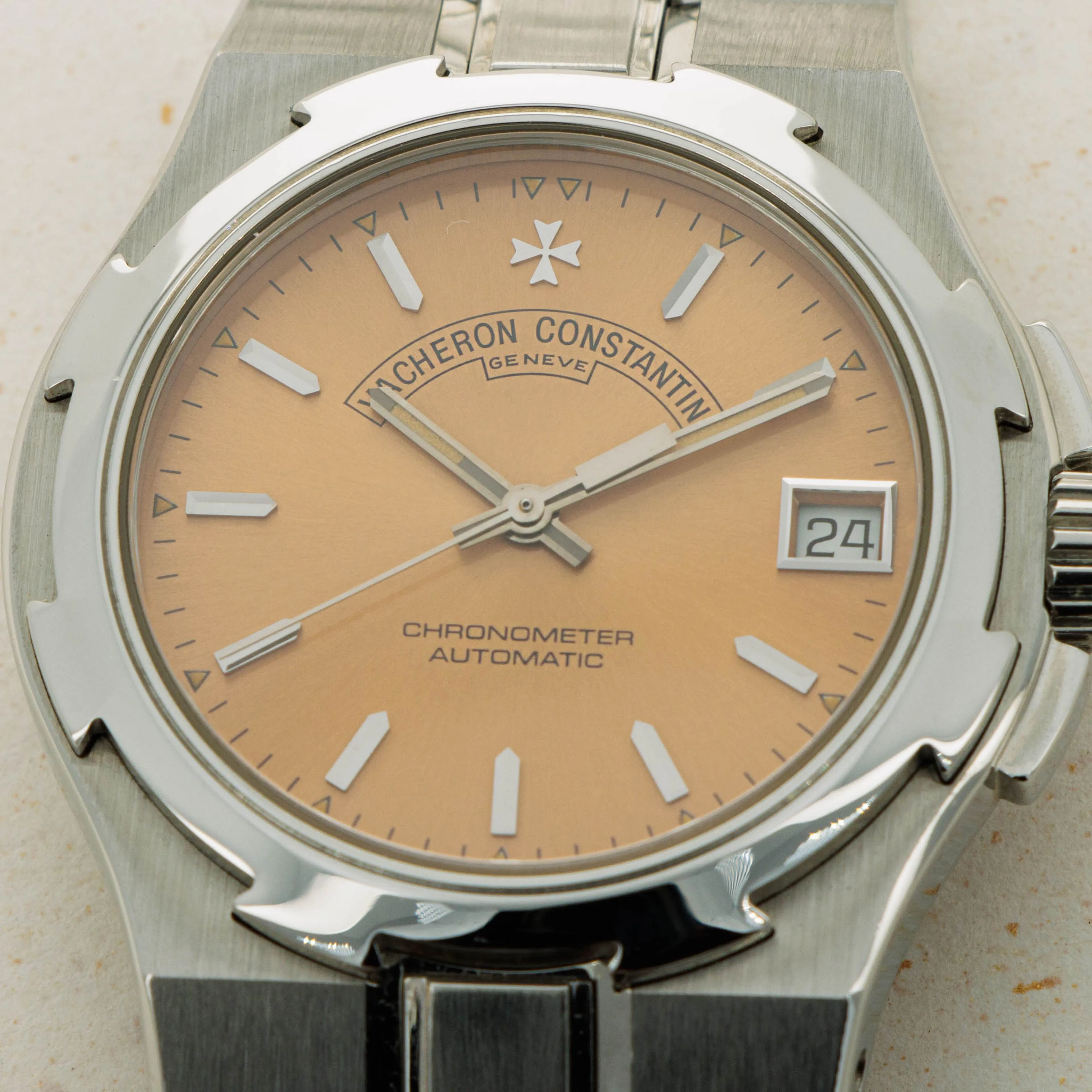 Vacheron Constantin Overseas 42050 35mm Stainless steel Salmon 10