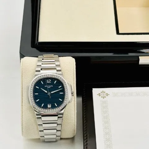 Patek Philippe Nautilus 7118/1200A-001 35mm Stainless steel Blue