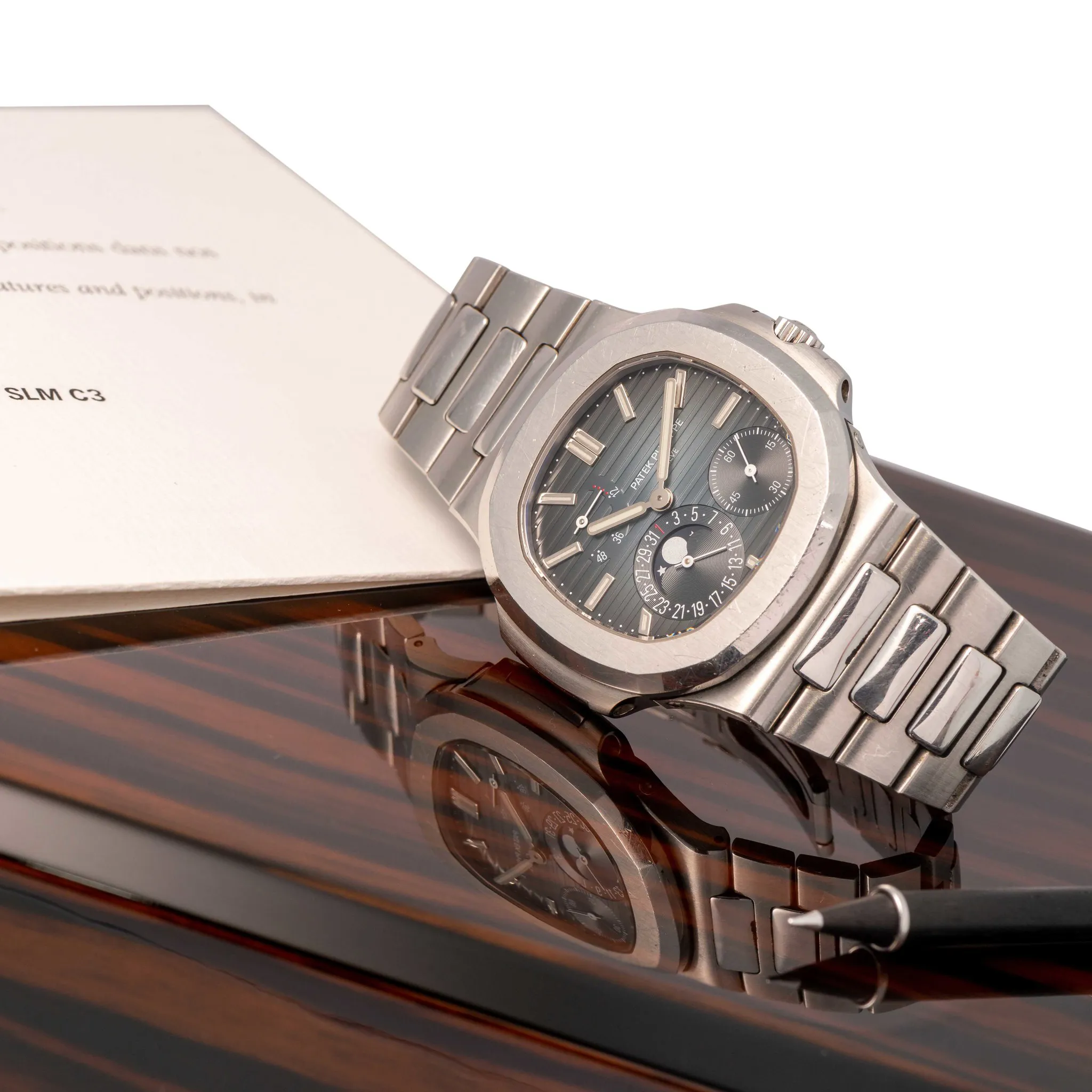 Patek Philippe Nautilus Moonphase 5712/1A-001 38mm Stainless steel Blue 1