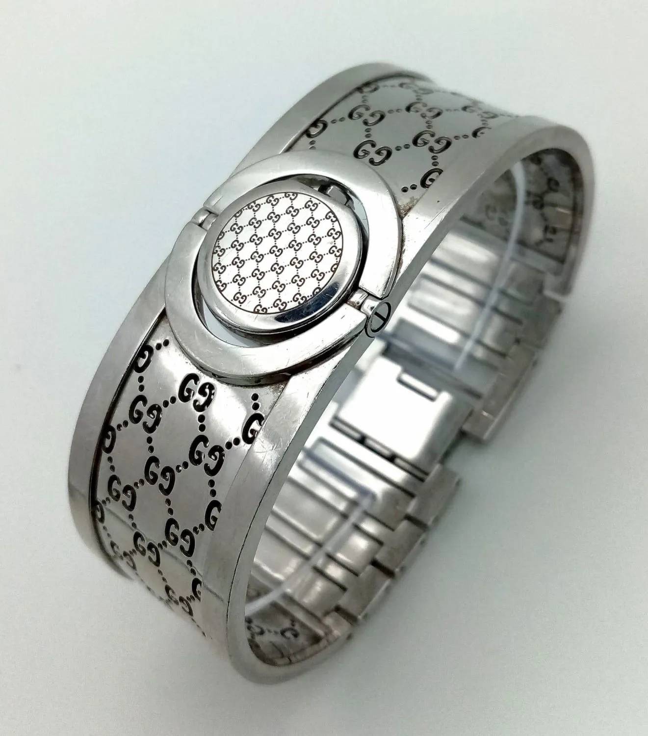 Gucci Twirl 17mm Stainless steel Silver 2