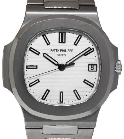 Patek Philippe Nautilus 5711/1A-011 40mm Stainless steel White