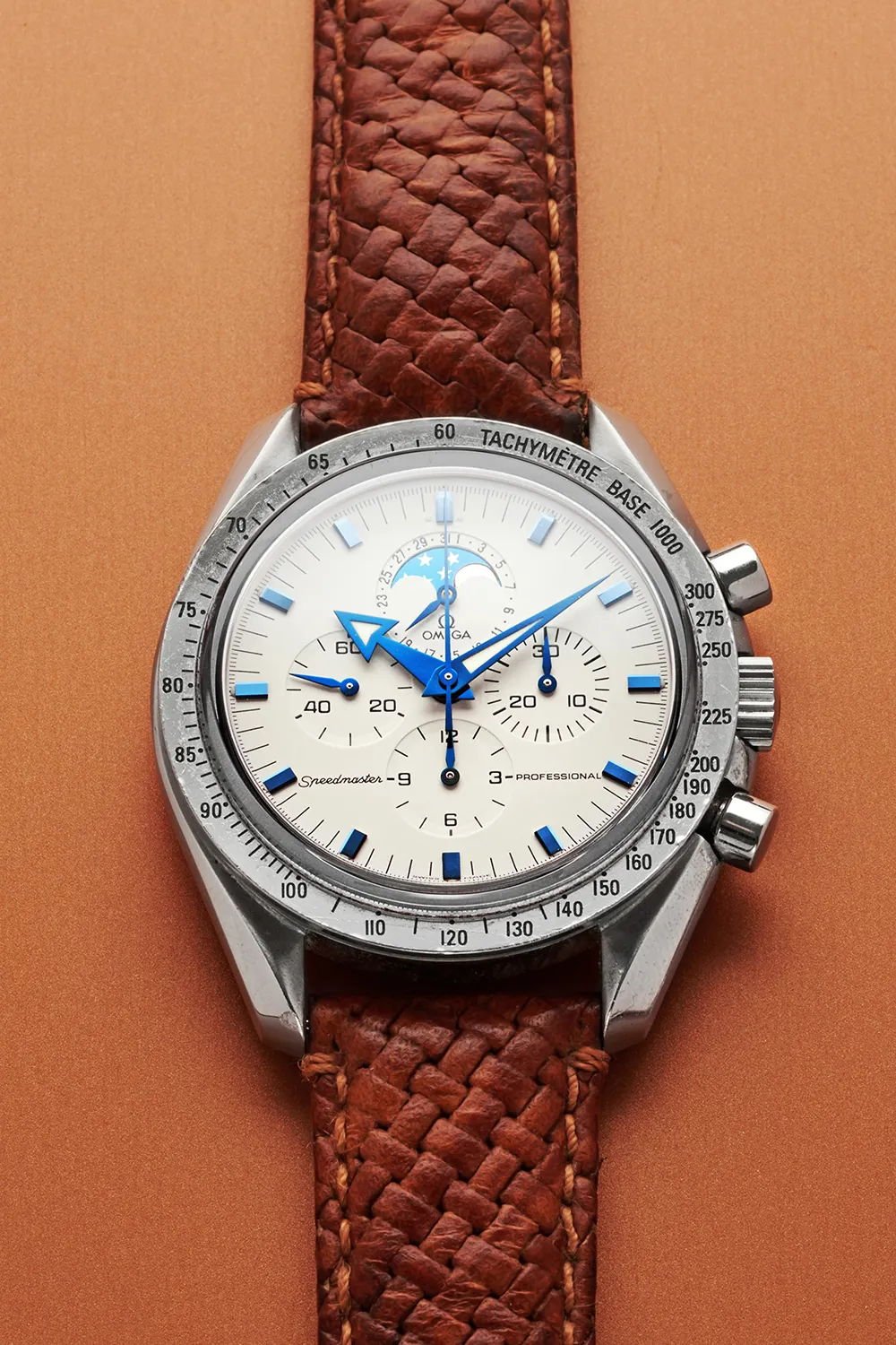 Omega Speedmaster Moonwatch 3875.20.37 42mm White gold Ivory