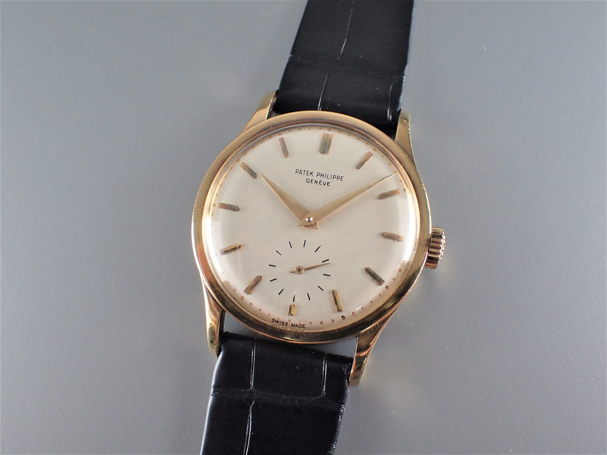 Patek Philippe Calatrava 570 35mm Yellow gold 6