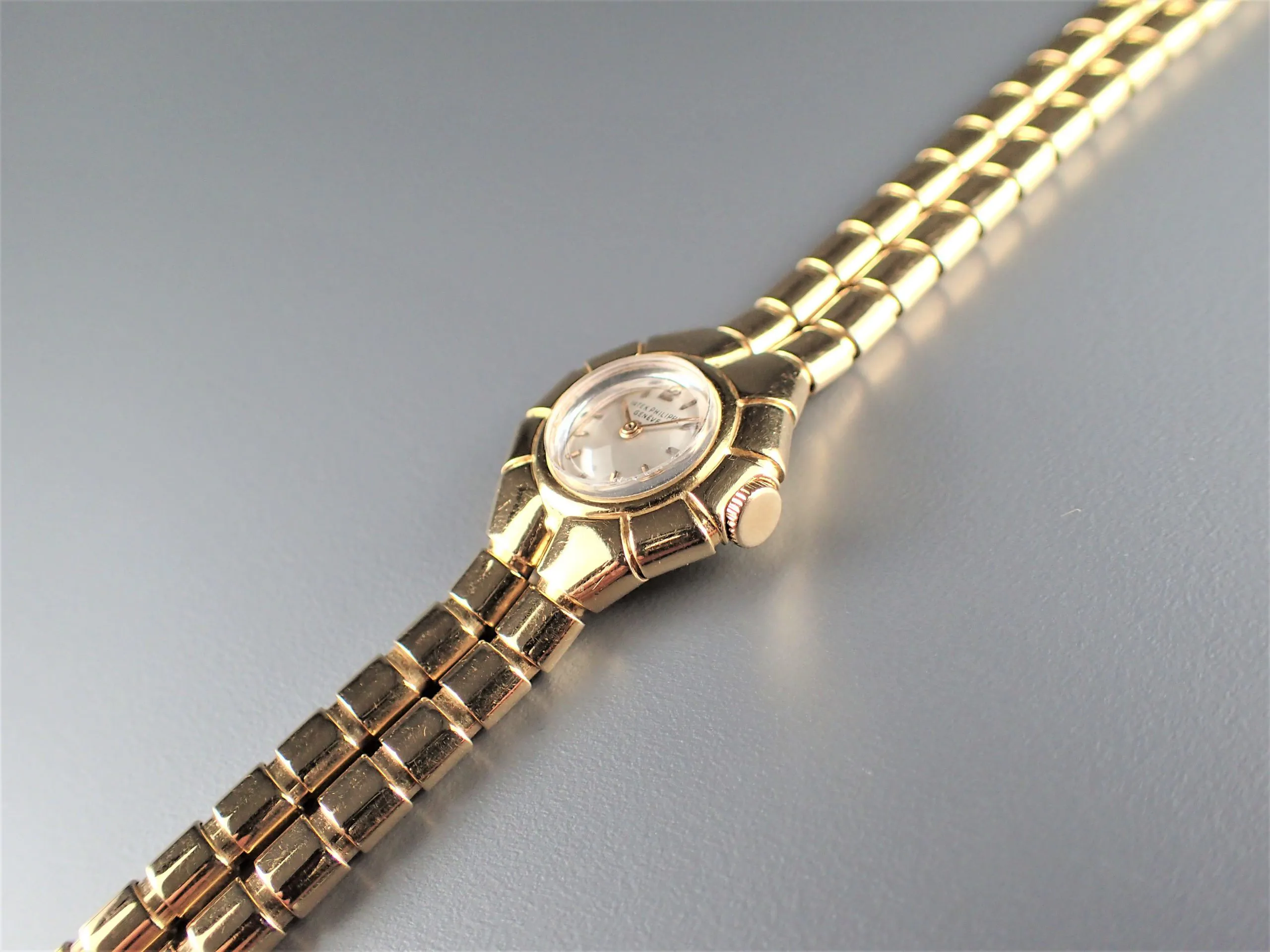 Patek Philippe 3192 20mm Yellow gold