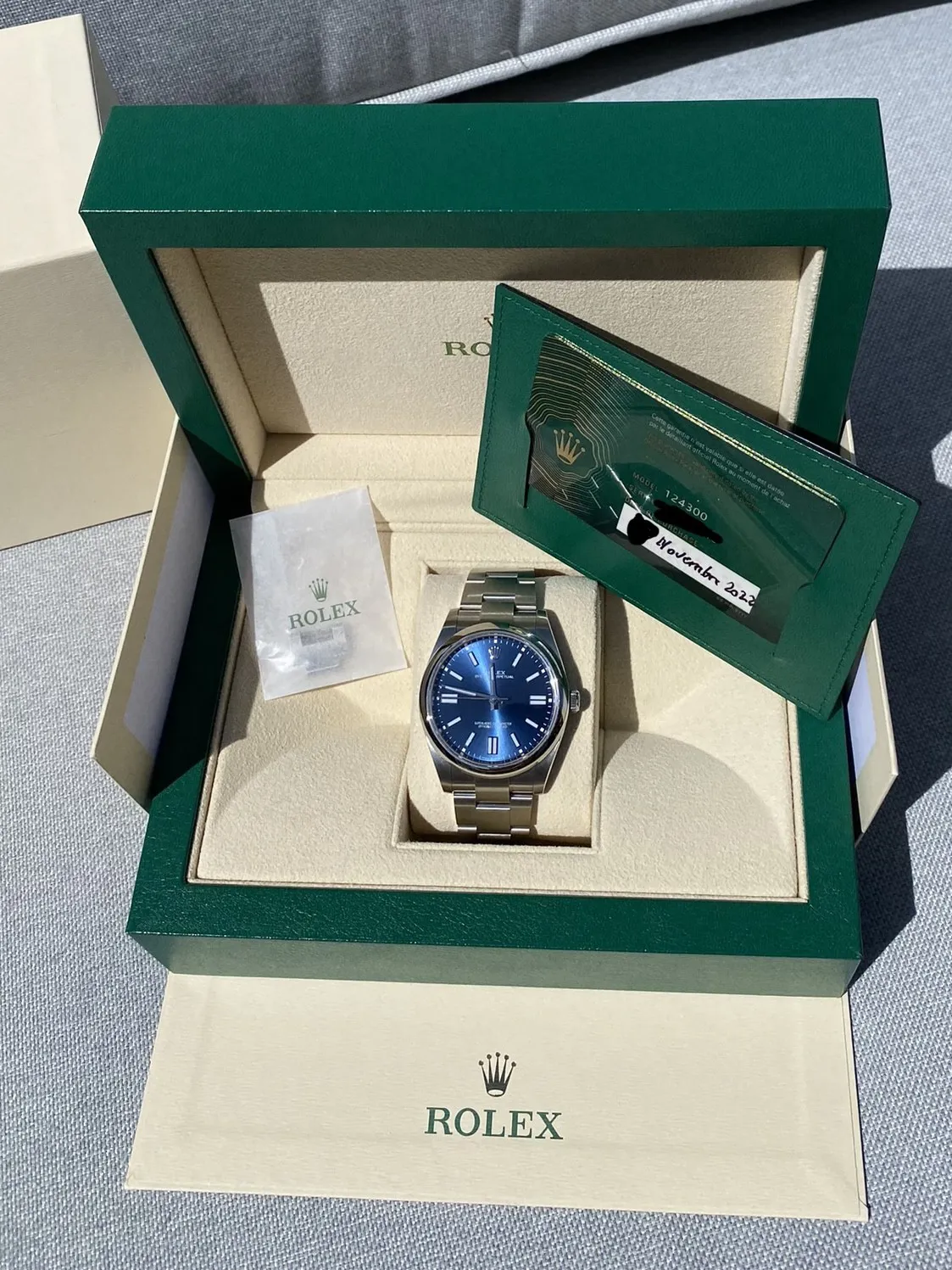 Rolex Oyster Perpetual 41 124300 41mm Stainless steel Blue 1