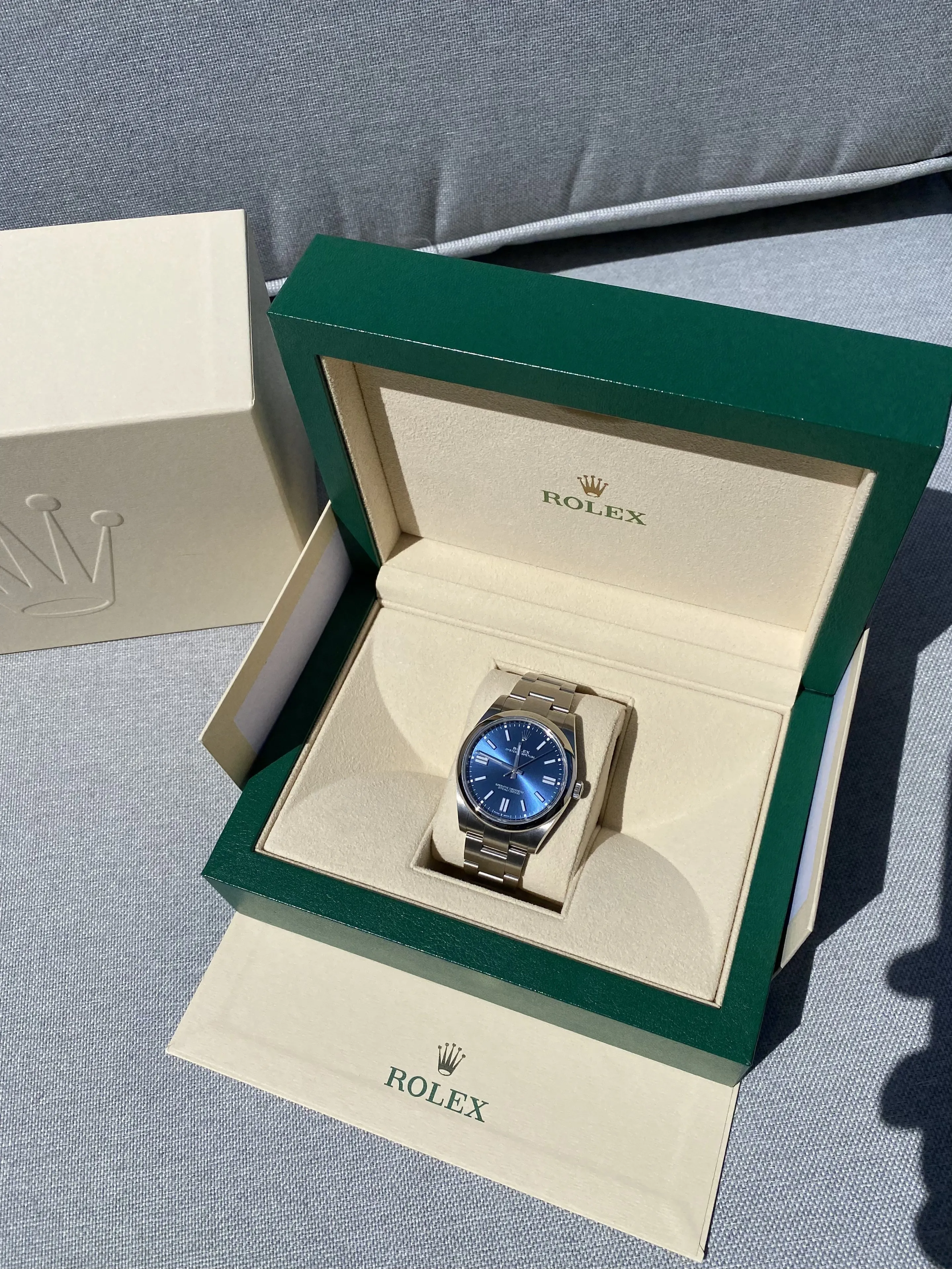 Rolex Oyster Perpetual 41 124300 41mm Stainless steel Blue 2