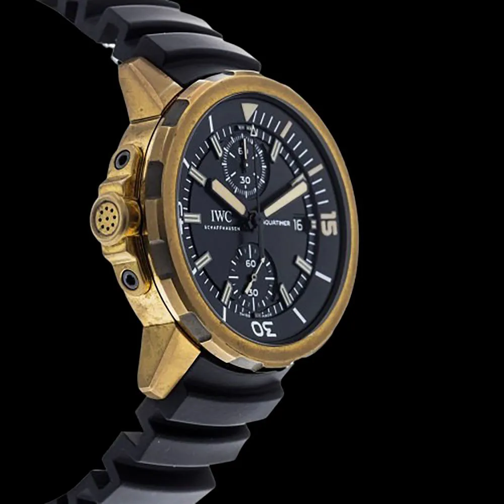 IWC Aquatimer 44mm Titanium and bronze Black 3