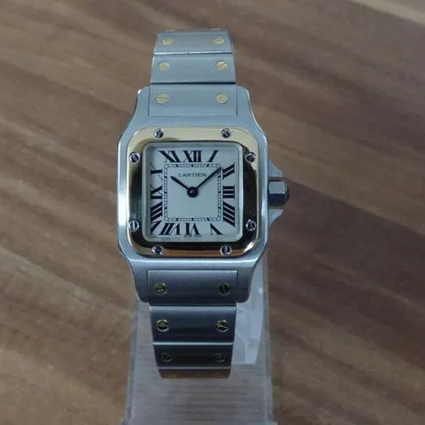 Cartier Santos Galbée 1057930 / 1567 / W20012C4 23mm Yellow gold and Stainless steel White