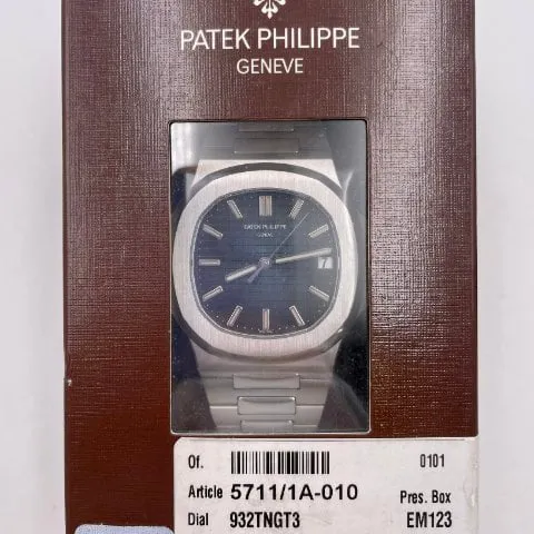 Patek Philippe Nautilus 5711/1A-010 40mm Stainless steel Blue