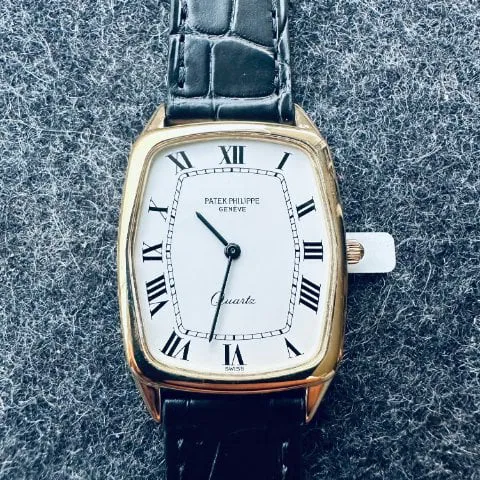 Patek Philippe Gondolo 5100J-001 30mm Yellow gold White