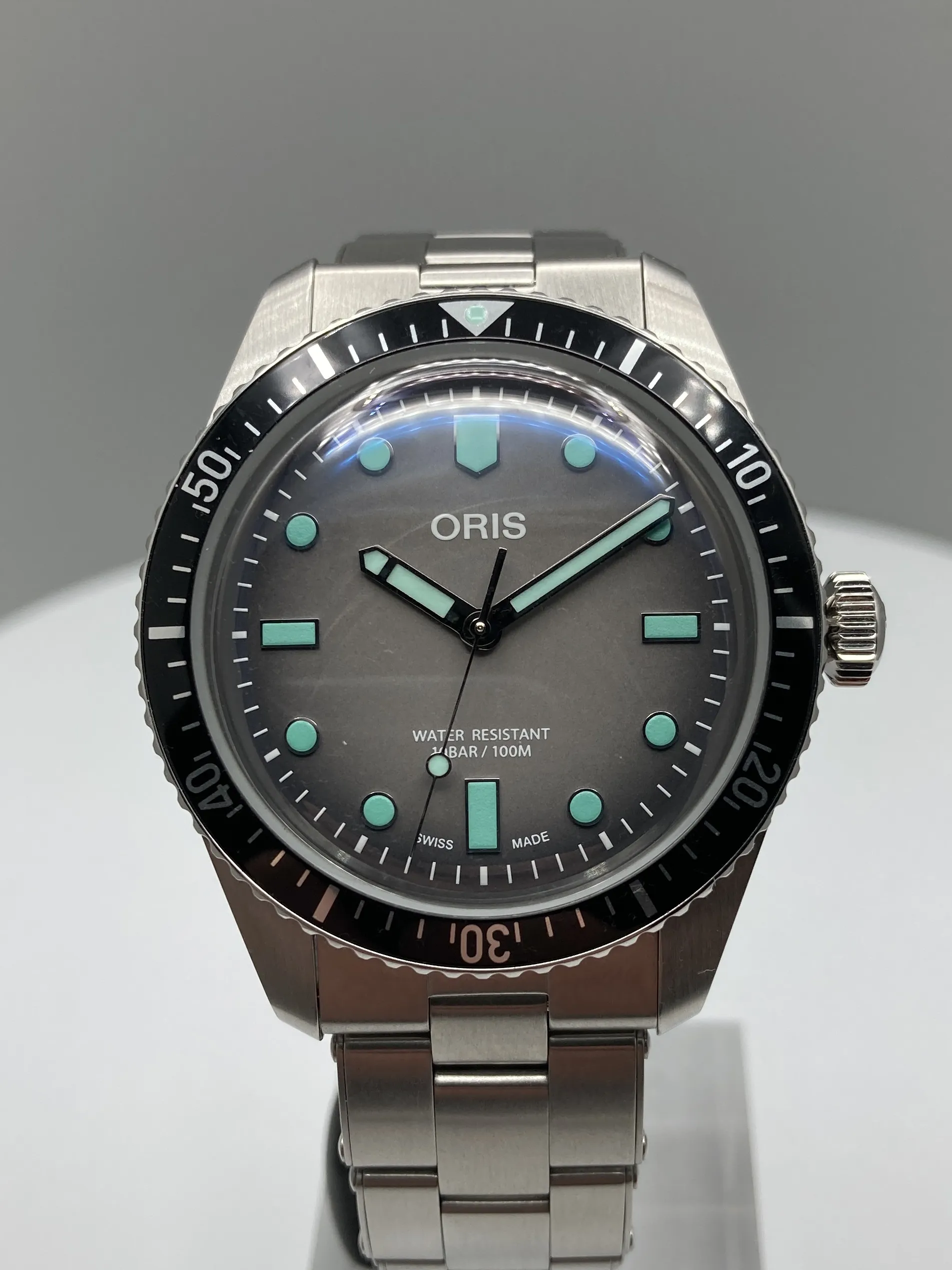 Oris Divers 3930089 Stainless steel Gray