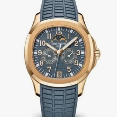 Patek Philippe Aquanaut 5261R-001 40mm Rose gold Blue