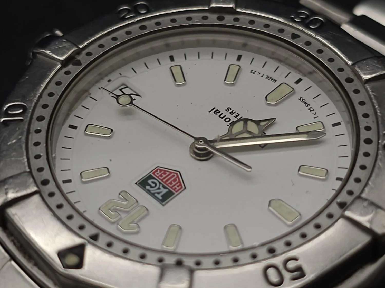 TAG Heuer Professional 37mm Stainless steel White 4