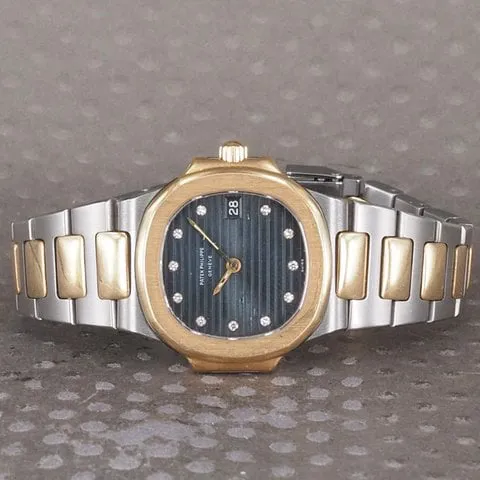 Patek Philippe Nautilus 4700/1 27mm Stainless steel Black