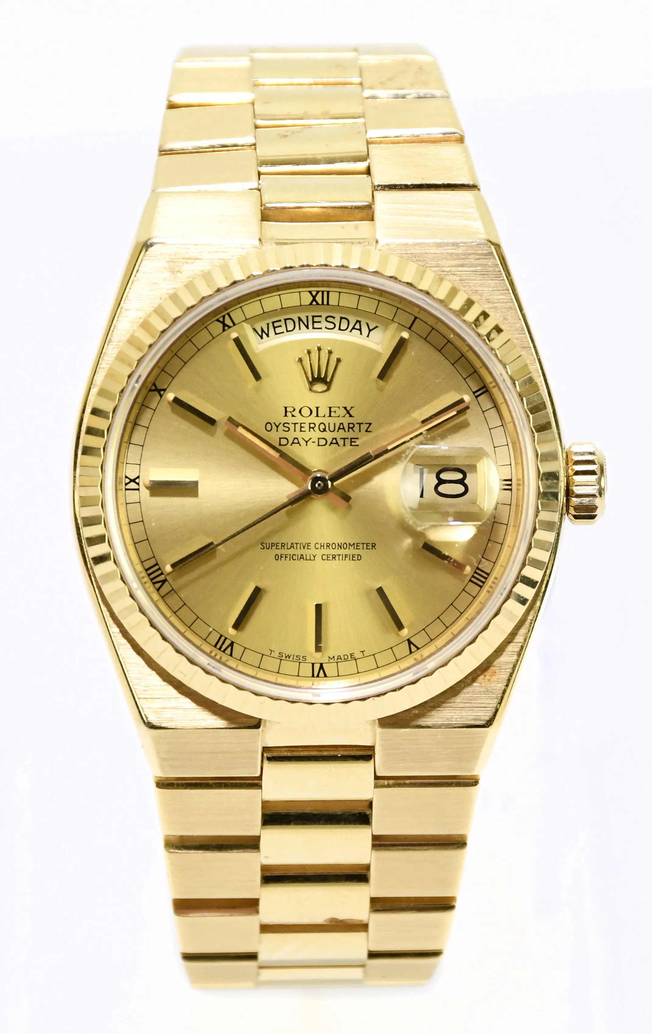 Rolex Day-Date Oysterquartz 19018 34mm Yellow gold Champagne 3