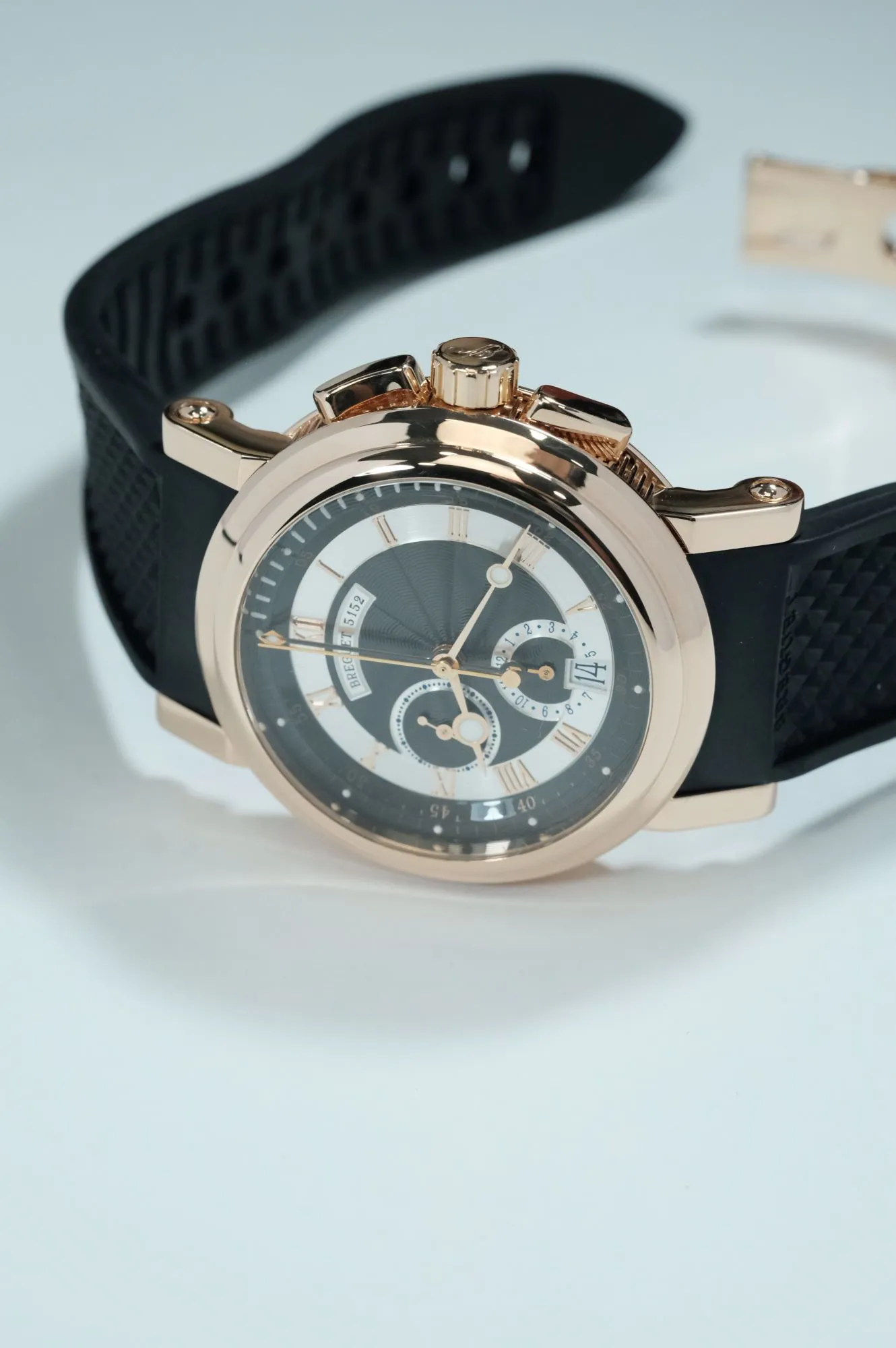 Breguet Marine 5827BR/Z2/5ZU 42mm Rose gold Black 3