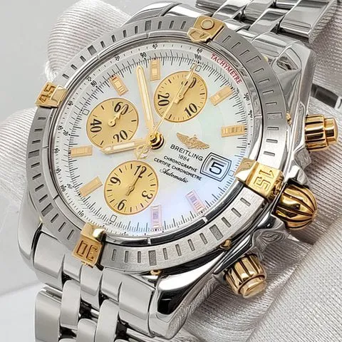 Breitling Chronomat B13356 44mm Yellow gold and Stainless steel White