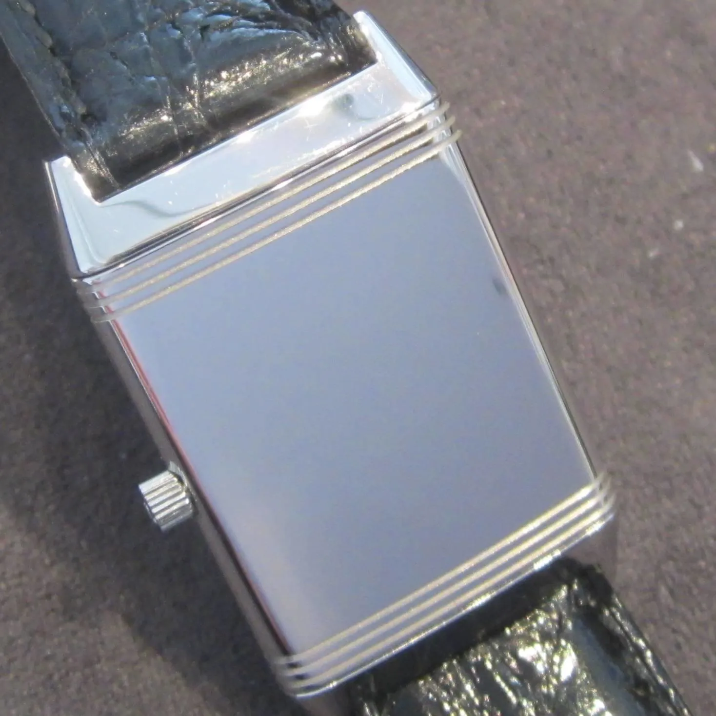 Jaeger-LeCoultre Reverso 250.3.86 22mm White gold Black 2