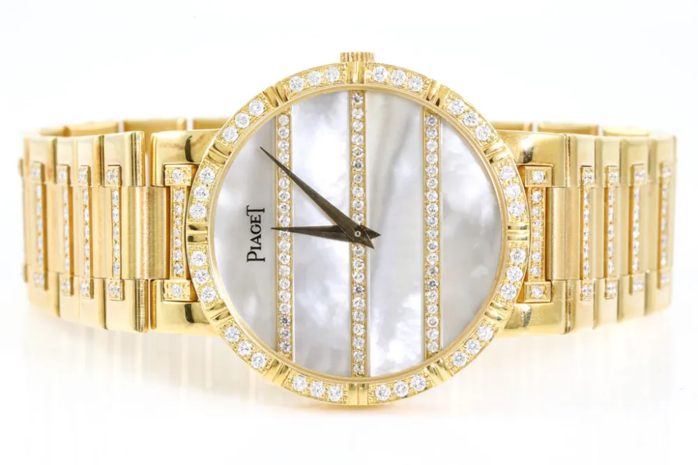 Piaget Dancer 84024K817 32mm Yellow gold Mother-of-pearl