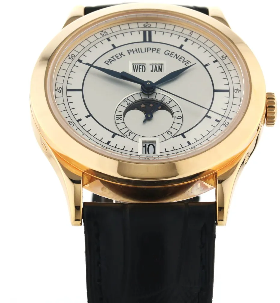 Patek Philippe Annual Calendar 5396R-001 38mm Rose gold