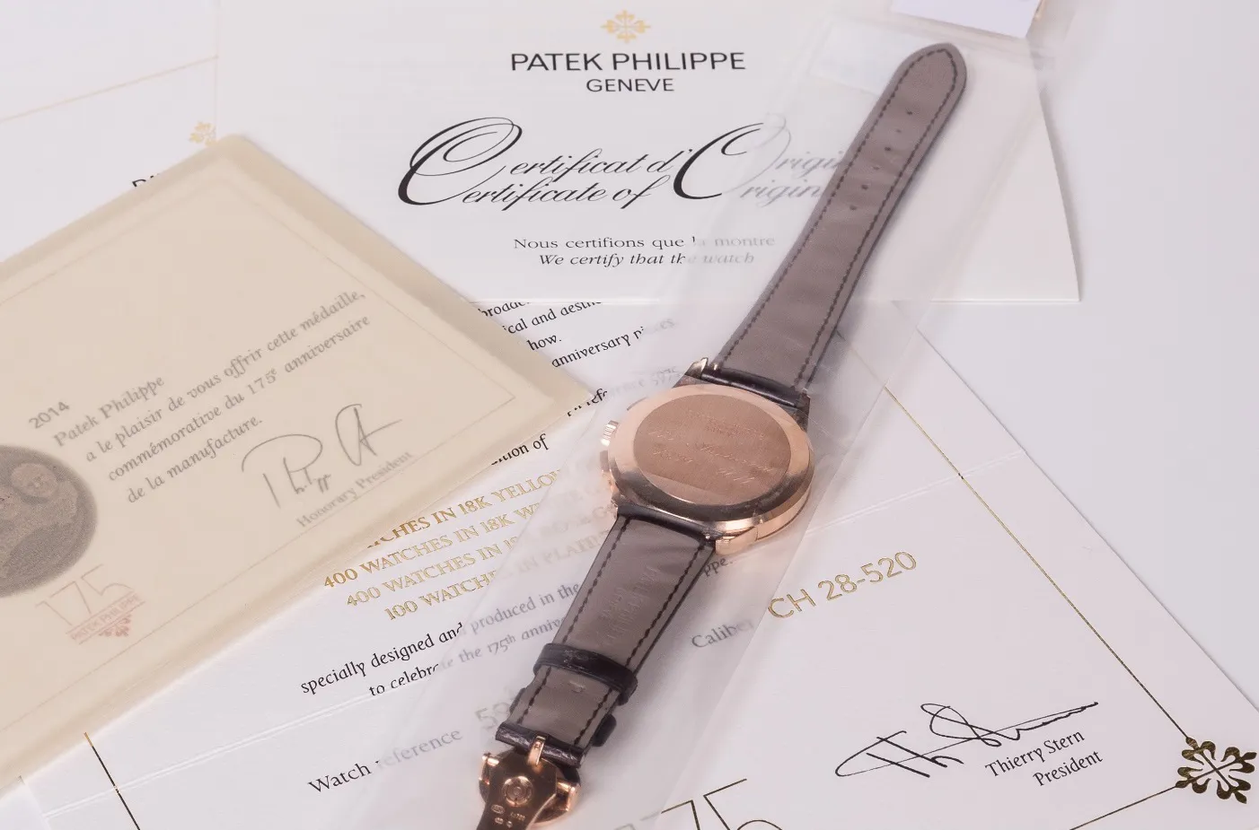 Patek Philippe Multi-Scale Chronograph 5975 46.7mm Yellow gold Silvery 16